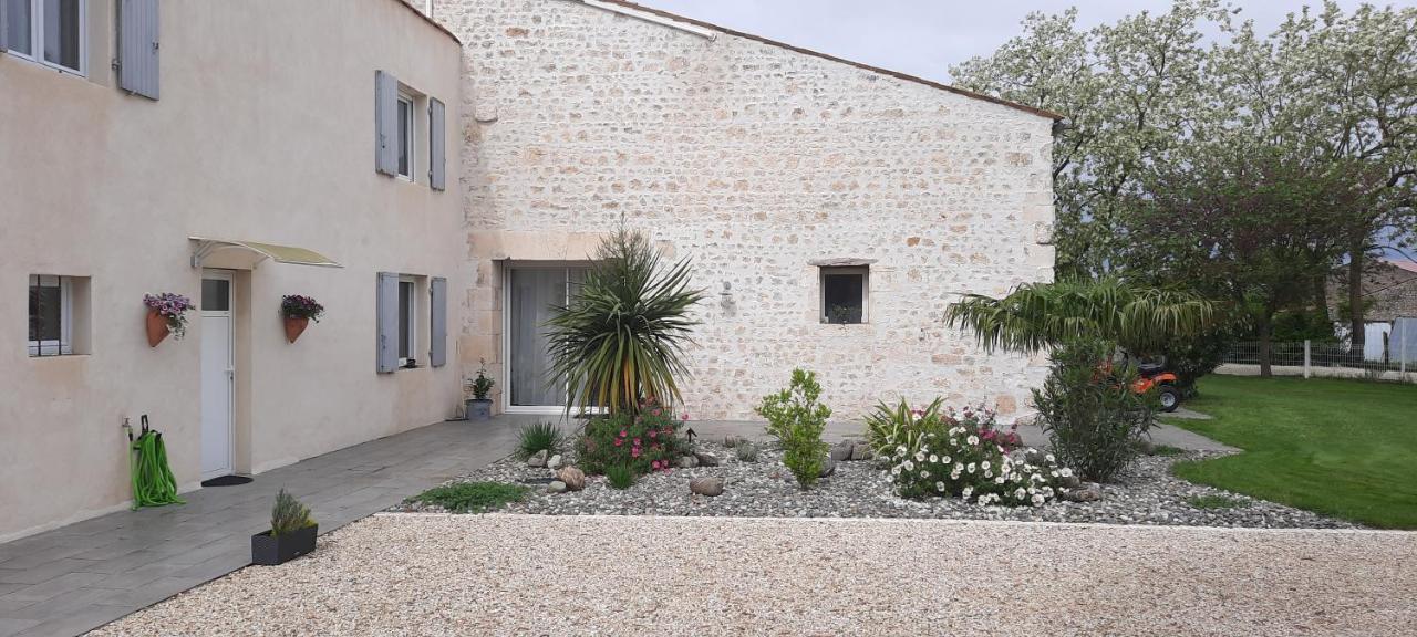 Chambres D'Hote Maeva Balanzac Buitenkant foto